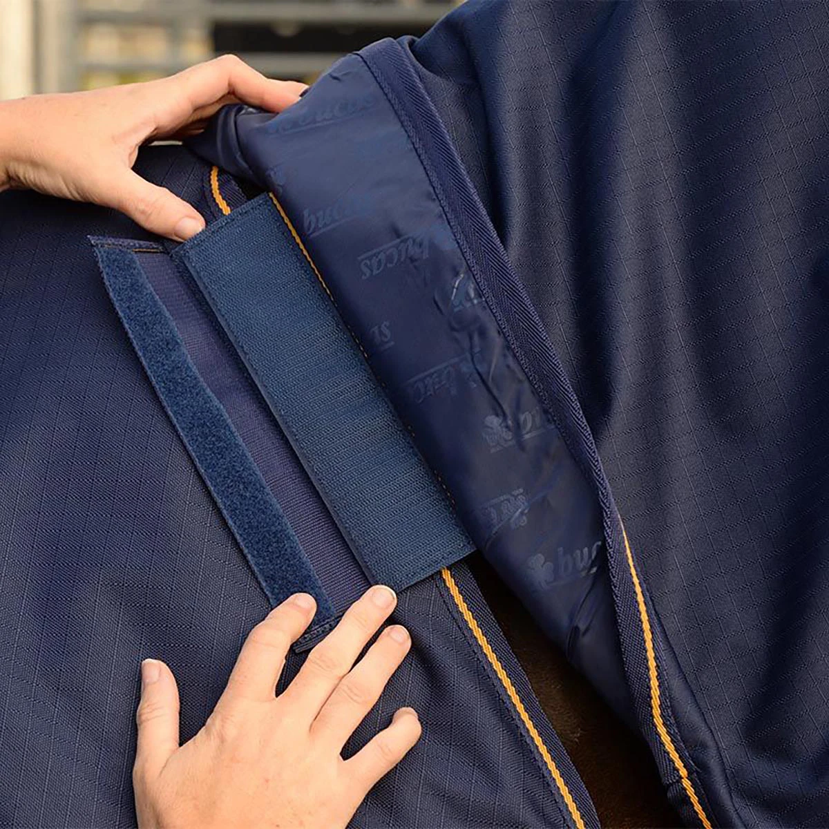 Deken Bucas Irish Turnout 150gr Donkerblauw-goud - Afbeelding 7