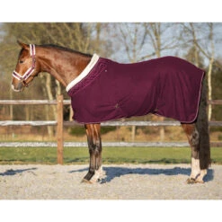 Showdeken QHP Menton Donkerrood